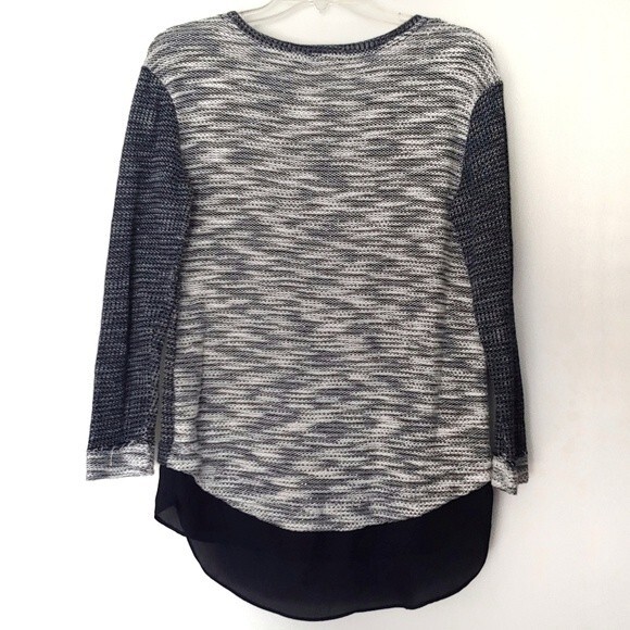 Two by Vince Camuto Navy & Cream Sweater Size XS - Picture 2 of 5